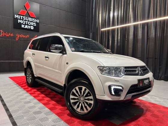 MITSUBISHI PAJERO DAKAR 3.2 HPE 4X4 7 LUGARES 16V TURBO INTERCOOLER DIESEL 4P AUTOMÁTICO MITSUBISHI PAJERO DAKAR 3.2 HPE 4X4 7 LUGARES 16V TURBO INTERCOOLER DIESEL 4P AUTOMÁTICO